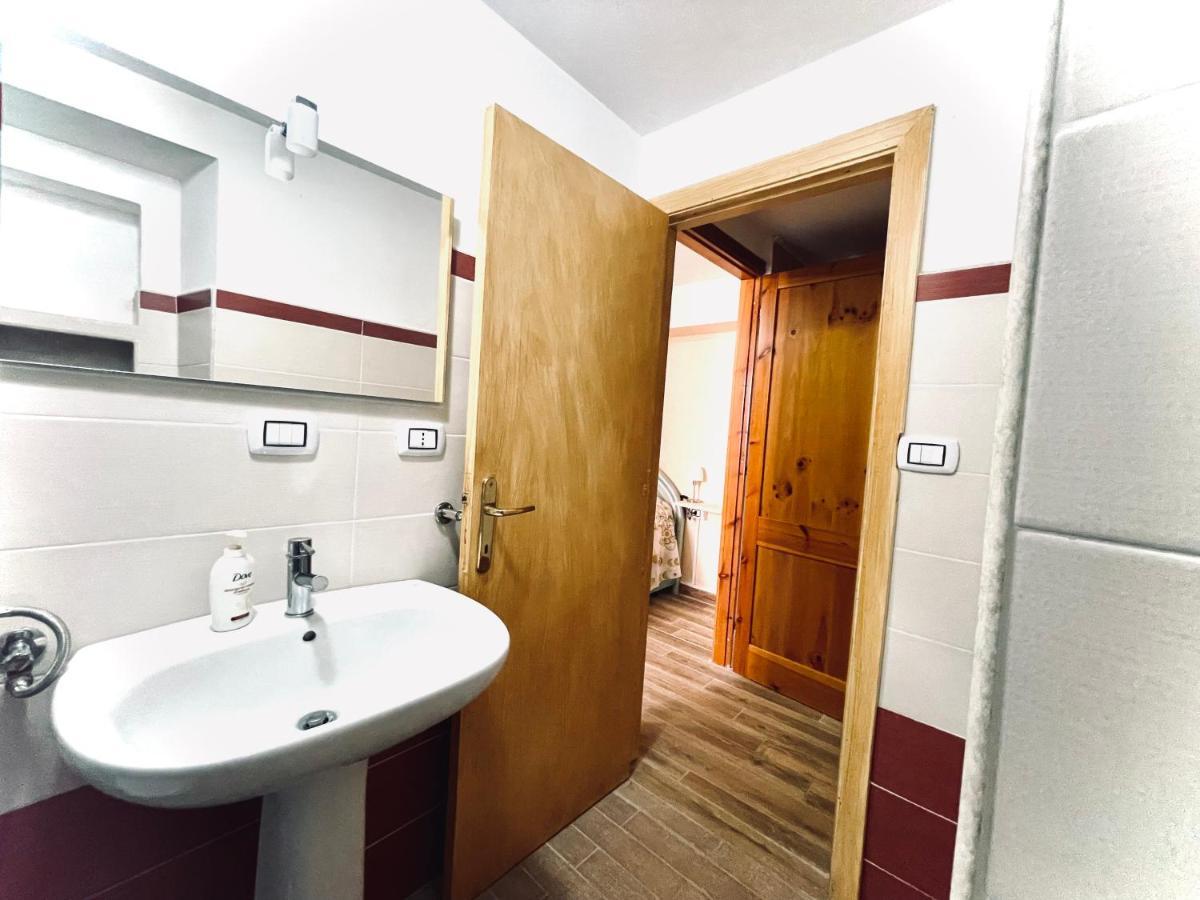 Casa Vacanza Gelsomino Кала-Гононе Экстерьер фото